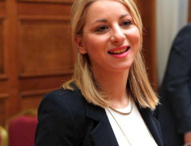 Π. Δριτσέλη: «Η έξοδος στις αγορές δίνει την προοπτική απεξάρτησης από τα Μνημόνια»